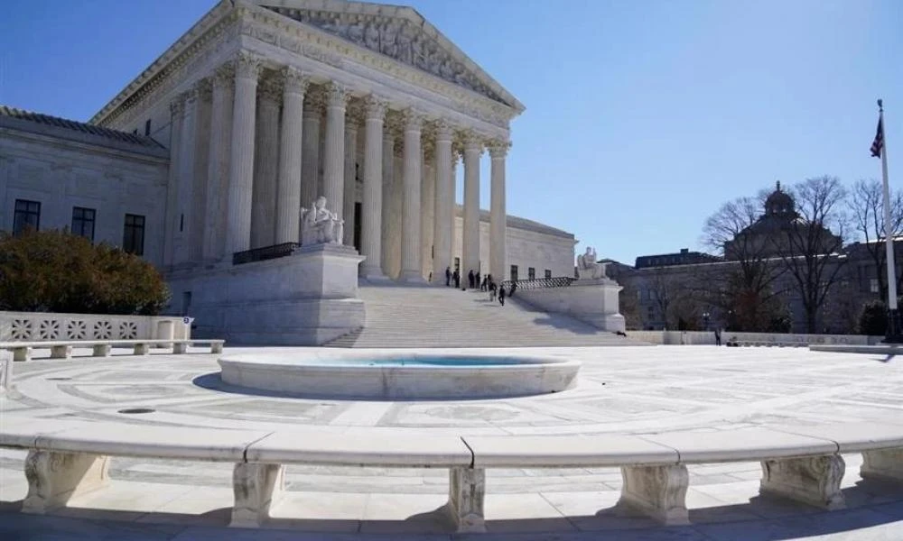 ΗΠΑ: Άνδρας αυτοπυρπολήθηκε μπροστά στο Ανώτατο Δικαστήριο